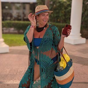 Meet your Posher, Levi